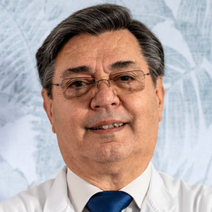 Dr Nenad Tomić - internista kardiolog i radiolog